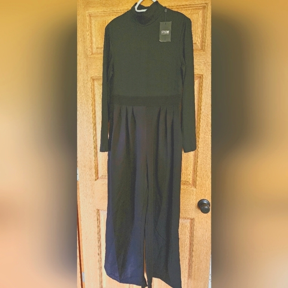 STYLEWE SZ. L Romper Beatiful long sleeve high neck black wide Leg romper NWT - Picture 1 of 9